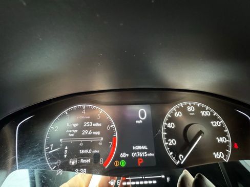 Used 2025 Honda Civic Sport image 17