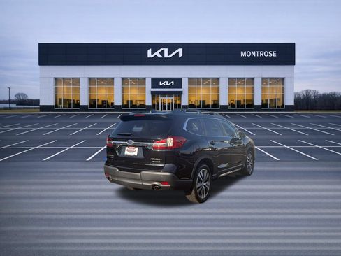 Used 2022 Subaru Ascent Limited AWD/4WD image 6