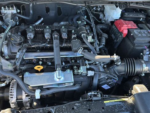 New 2025 Nissan Versa SR w/ Trunk Package image 28