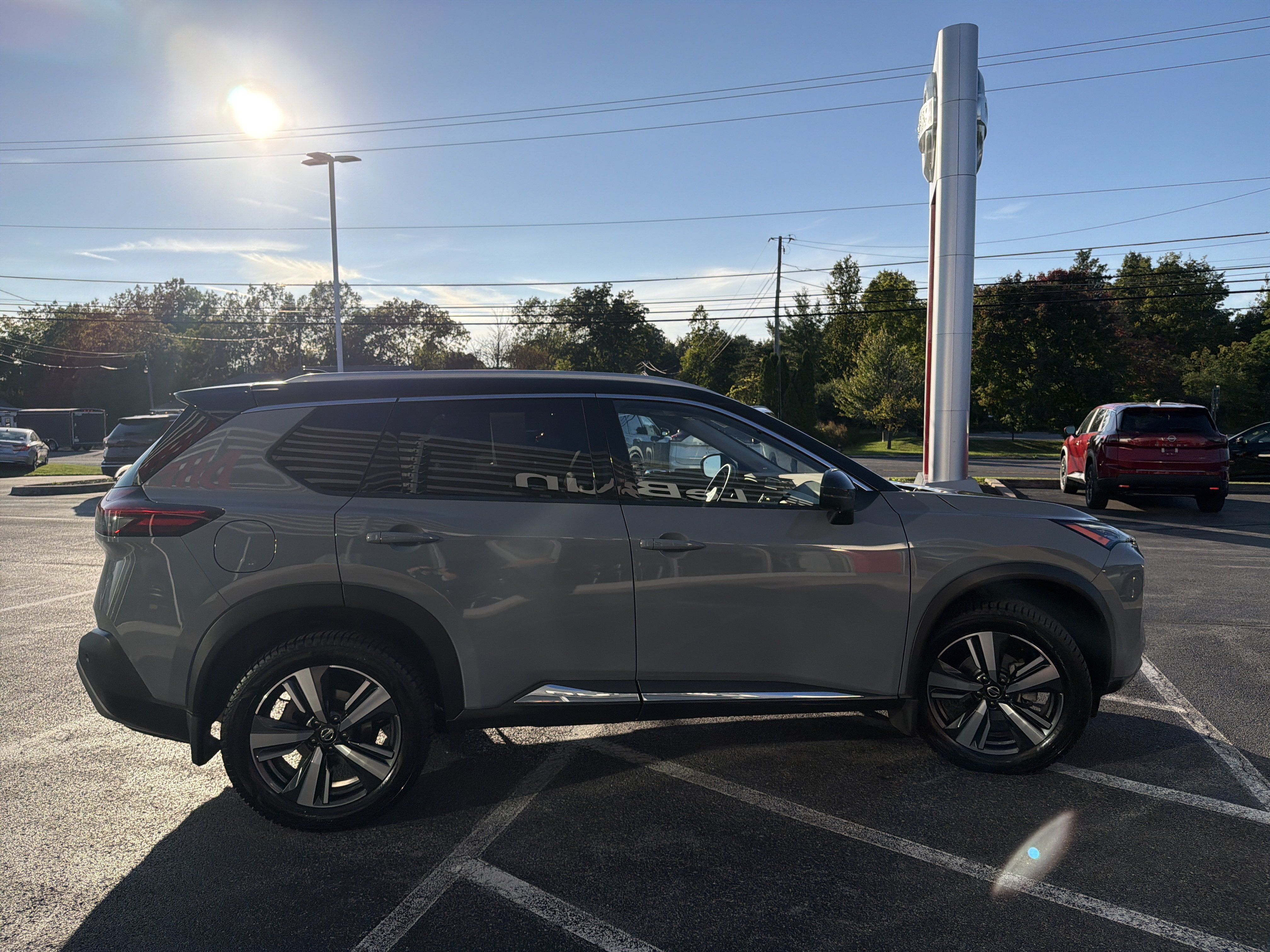 Used 2021 Nissan Rogue SL w/ Premium Package AWD/4WD image 9