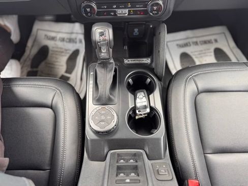 New 2025 Ford Bronco Big Bend w/ Black Diamond Package AWD/4WD image 20