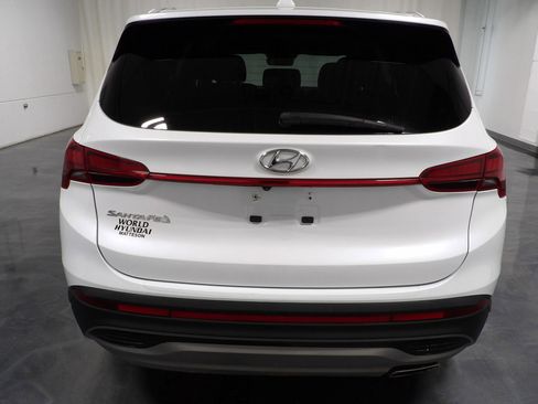 Used 2022 Hyundai Santa Fe SE image 6