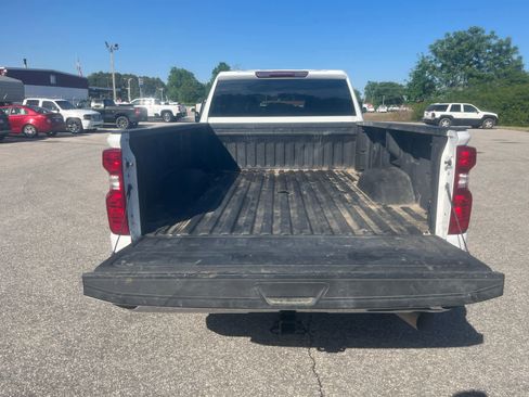 Used 2024 Chevrolet Silverado 2500 W/T w/ WT Convenience Package image 12