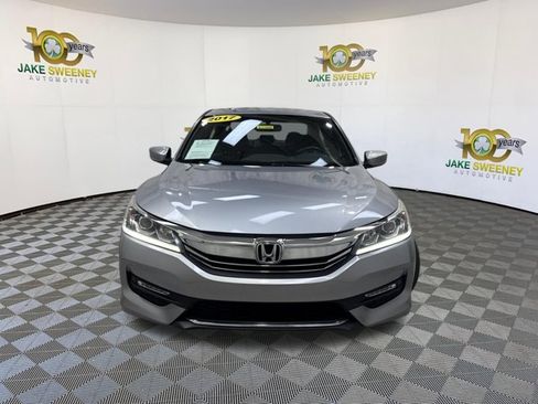 Used 2017 Honda Accord Sport Special Edition image 3