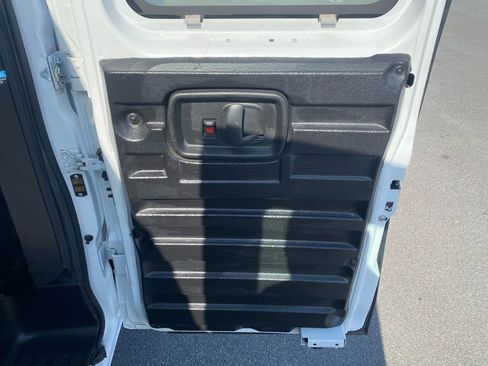Used 2021 Chevrolet Express 2500 w/ Driver Convenience Package image 21