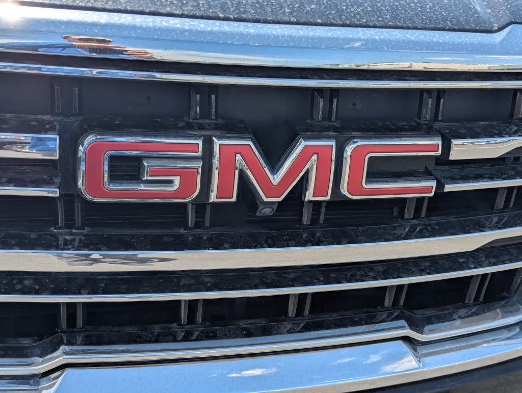 Used 2023 GMC Yukon XL SLT w/ SLT Premium Package AWD/4WD image 11