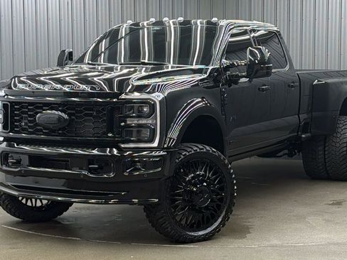 Used 2026 Ford F450 Platinum AWD/4WD image 1