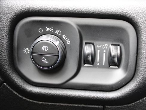 New 2026 RAM 1500 Big Horn AWD/4WD image 24