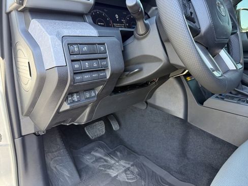 Certified 2025 Toyota Tacoma Trailhunter image 17
