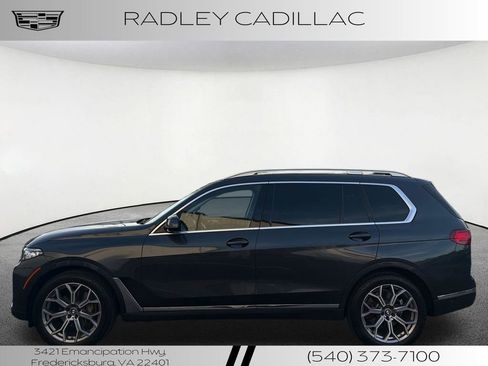 Used 2021 BMW X7 xDrive40i w/ Executive Package image 18