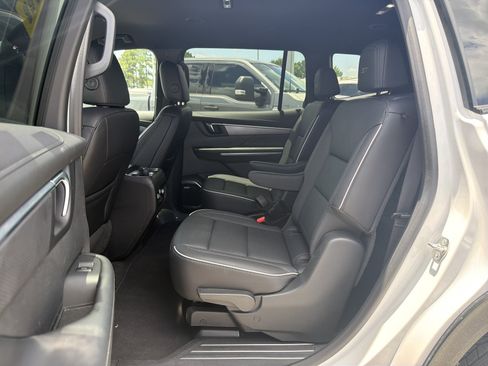 Used 2026 Buick Enclave Sport Touring FWD image 26