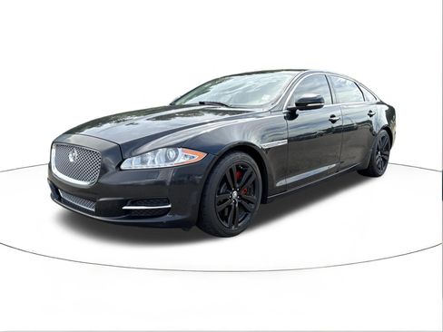 Used 2013 Jaguar XJ L Portfolio RWD image 7