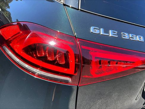 Used 2020 Mercedes-Benz GLE 350 4MATIC w/ Premium Package image 29