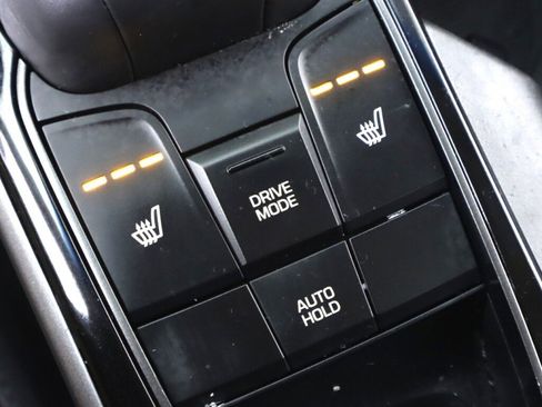 Used 2020 Hyundai Ioniq Limited image 27