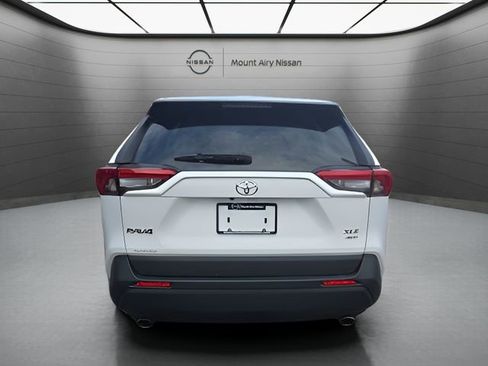 Used 2024 Toyota RAV4 XLE image 5