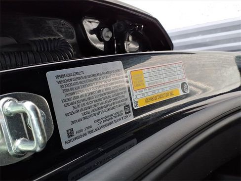 Used 2024 GMC Sierra 2500 AT4X image 35