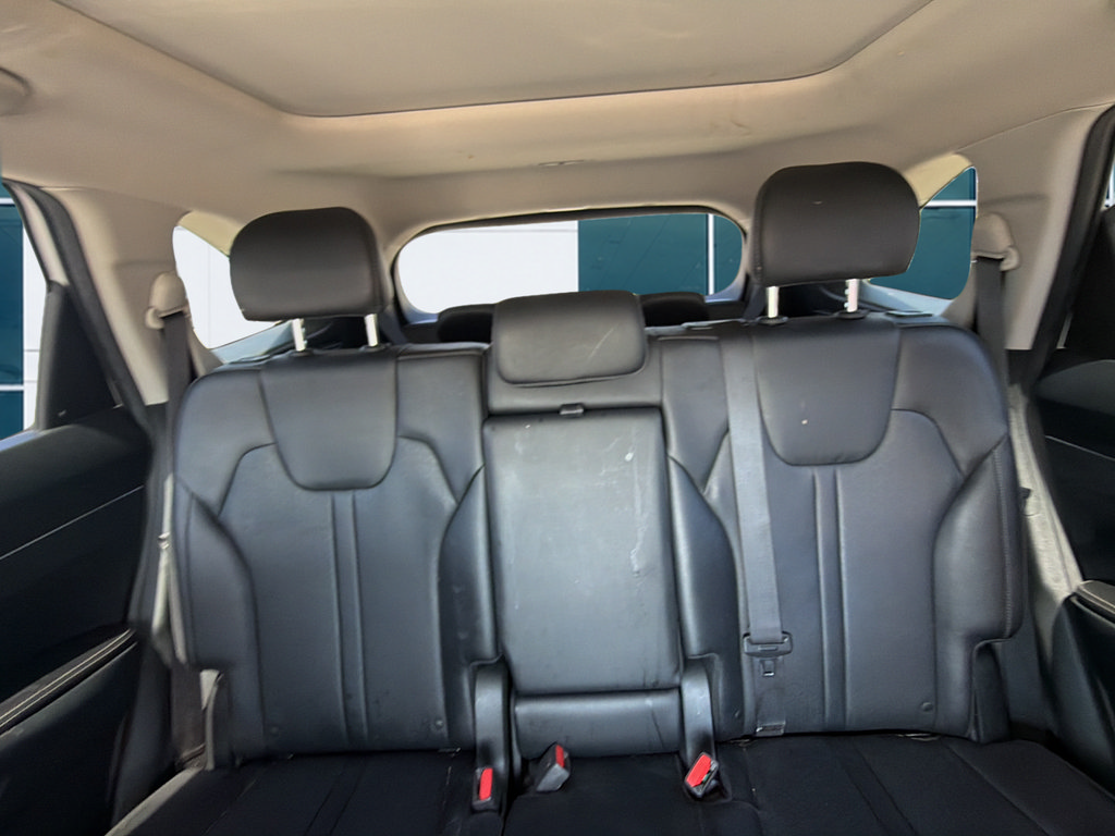 Used 2022 Kia Sorento S w/ Panoramic Sunroof Package FWD image 21