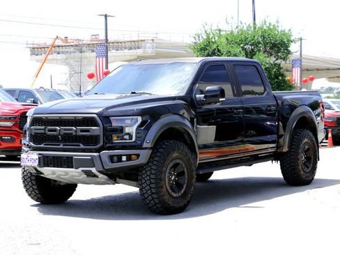 Used 2018 Ford F150 Raptor w/ Equipment Group 802A Luxury AWD/4WD image 7