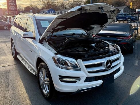 Used 2016 Mercedes-Benz GL 450 4MATIC image 4
