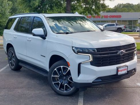 Used 2023 Chevrolet Tahoe RST w/ Luxury Package AWD/4WD image 2