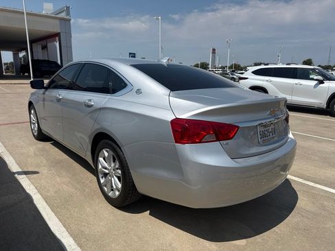 Used 2018 Chevrolet Impala LT w/ LT Convenience Package FWD image 4