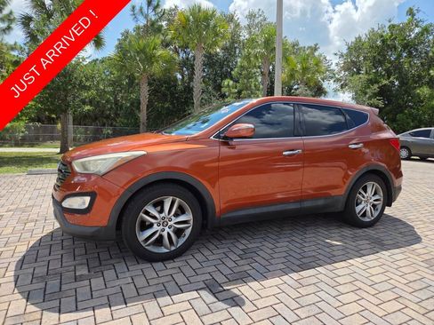 Used 2013 Hyundai Santa Fe Sport 2.0T w/ Technology Pkg FWD image 3