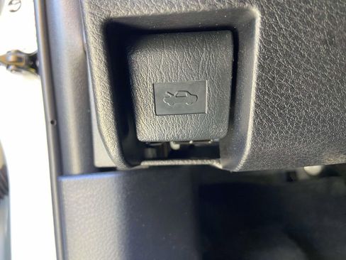 Used 2023 Toyota Tacoma SR5 w/ Technology Package image 27