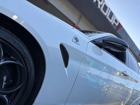 Used 2019 Alfa Romeo Giulia Quadrifoglio w/ Driver Assist Dynamic Package image 32