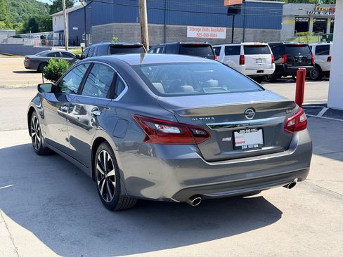 Used 2018 Nissan Altima 2.5 SR FWD image 4