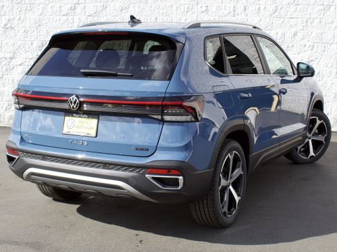 New 2026 Volkswagen Taos SEL AWD/4WD image 8
