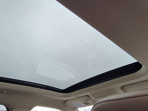 Used 2022 Lincoln Corsair Reserve w/ Equipment Group 201A image 21