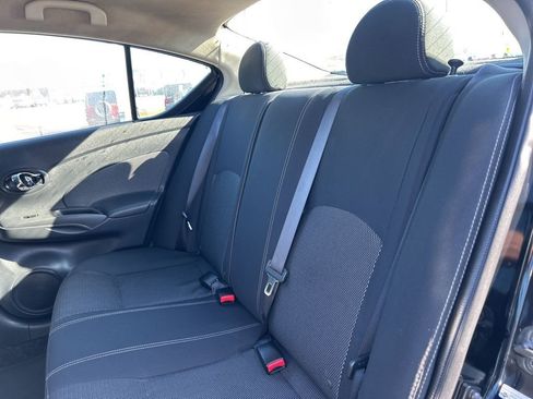 Used 2016 Nissan Versa SV image 12