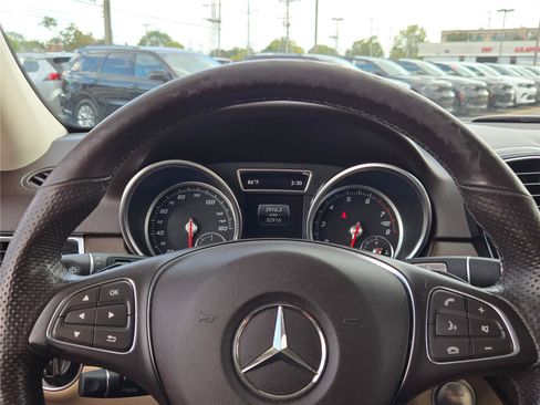 Used 2018 Mercedes-Benz GLE 350 4MATIC image 38