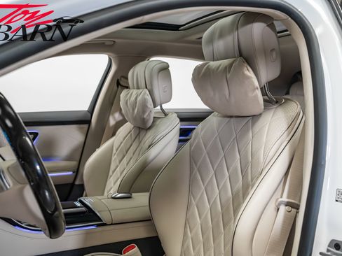 Used 2024 Mercedes-Benz S 580e 4MATIC Sedan image 25