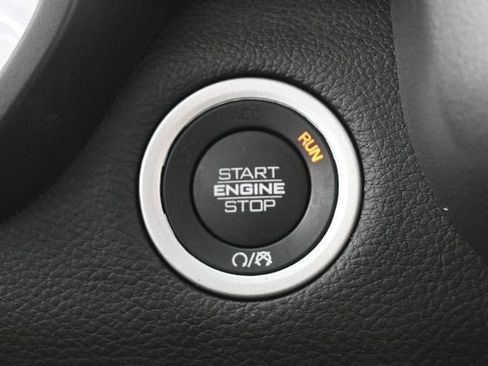 Used 2023 RAM 1500 Laramie AWD/4WD image 34