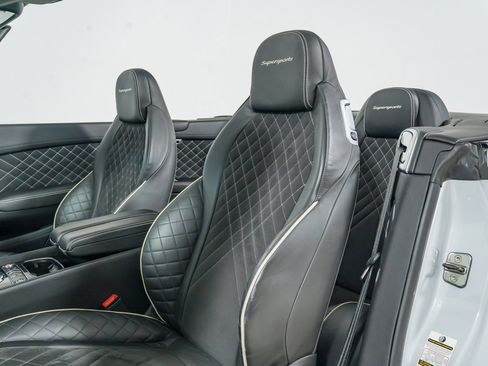 Used 2018 Bentley Continental GT Supersports image 31