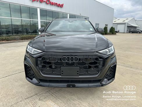 Used 2025 Audi Q8 Prestige AWD/4WD image 3