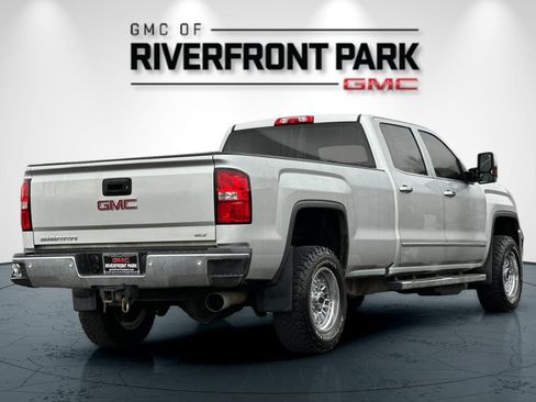 Used 2019 GMC Sierra 2500 SLT w/ Duramax Plus Package image 3