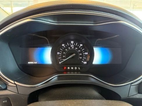 Used 2017 Ford Fusion SE w/ Equipment Group 602A image 13