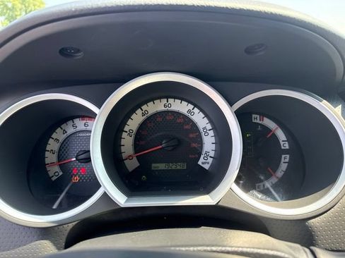 Used 2012 Toyota Tacoma PreRunner w/ Convenience Pkg RWD image 25