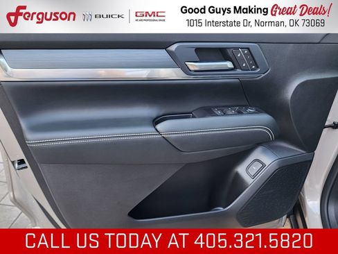 New 2027 GMC Terrain Elevation w/ Elevation Premium Package FWD image 13