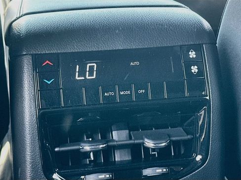 Used 2023 Jeep Grand Cherokee L Laredo RWD image 24
