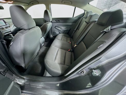 Used 2024 Nissan Altima 2.5 SV image 25