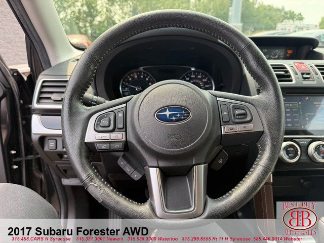 Used 2017 Subaru Forester 2.5i Touring AWD/4WD image 20
