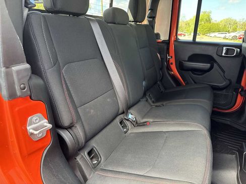 Used 2020 Jeep Gladiator Rubicon image 18