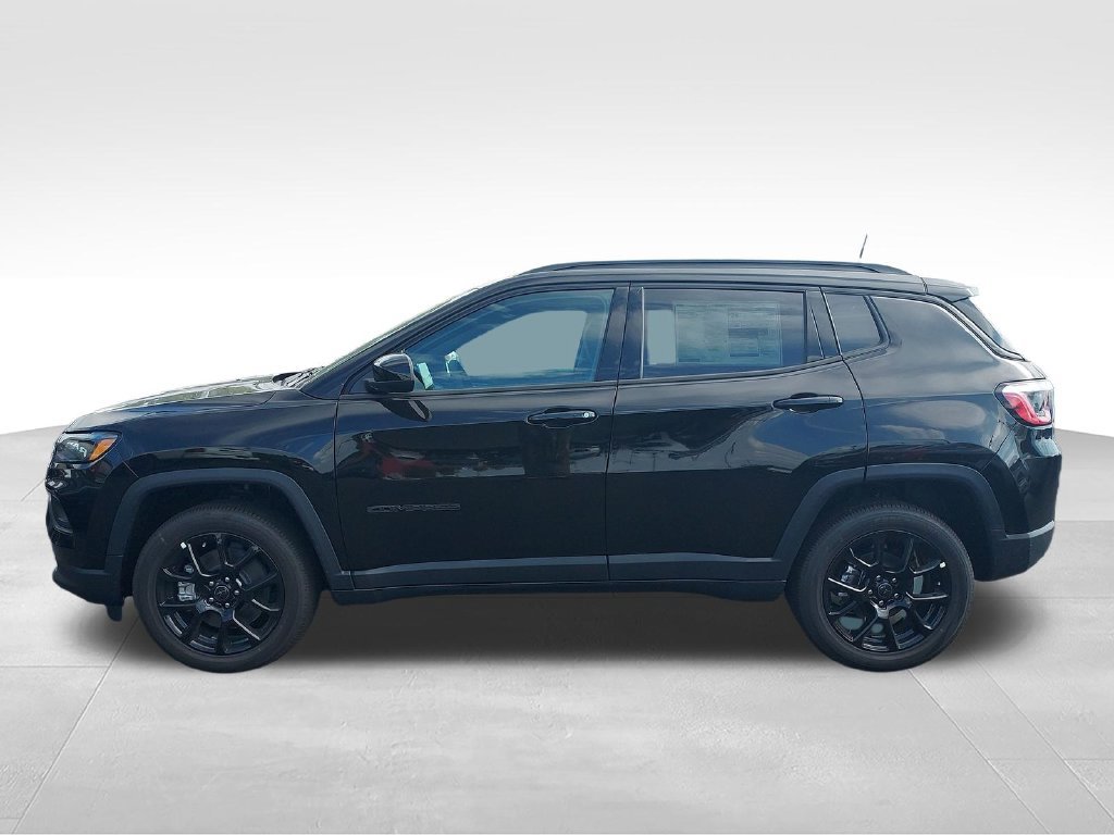 New 2026 Jeep Compass Latitude AWD/4WD image 2
