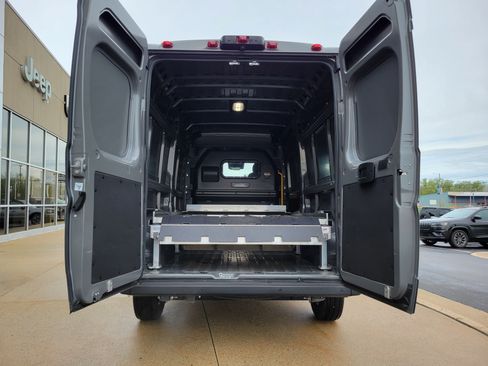 Used 2025 RAM ProMaster 2500 w/ Quick Order Package 22G SLT FWD image 18