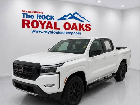 Used 2023 Nissan Frontier SV w/ Midnight Edition Package RWD image 1