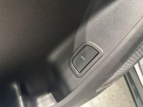 New 2026 Chevrolet Traverse LT w/ Midnight/Sport Edition image 10