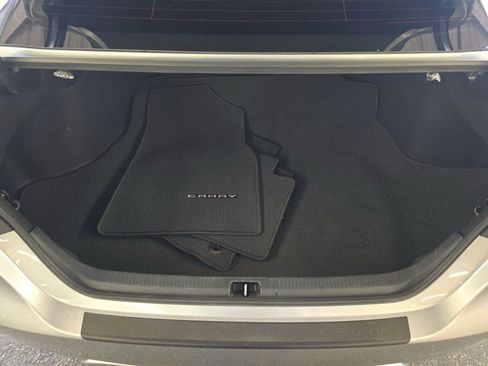 Used 2022 Toyota Camry SE image 11